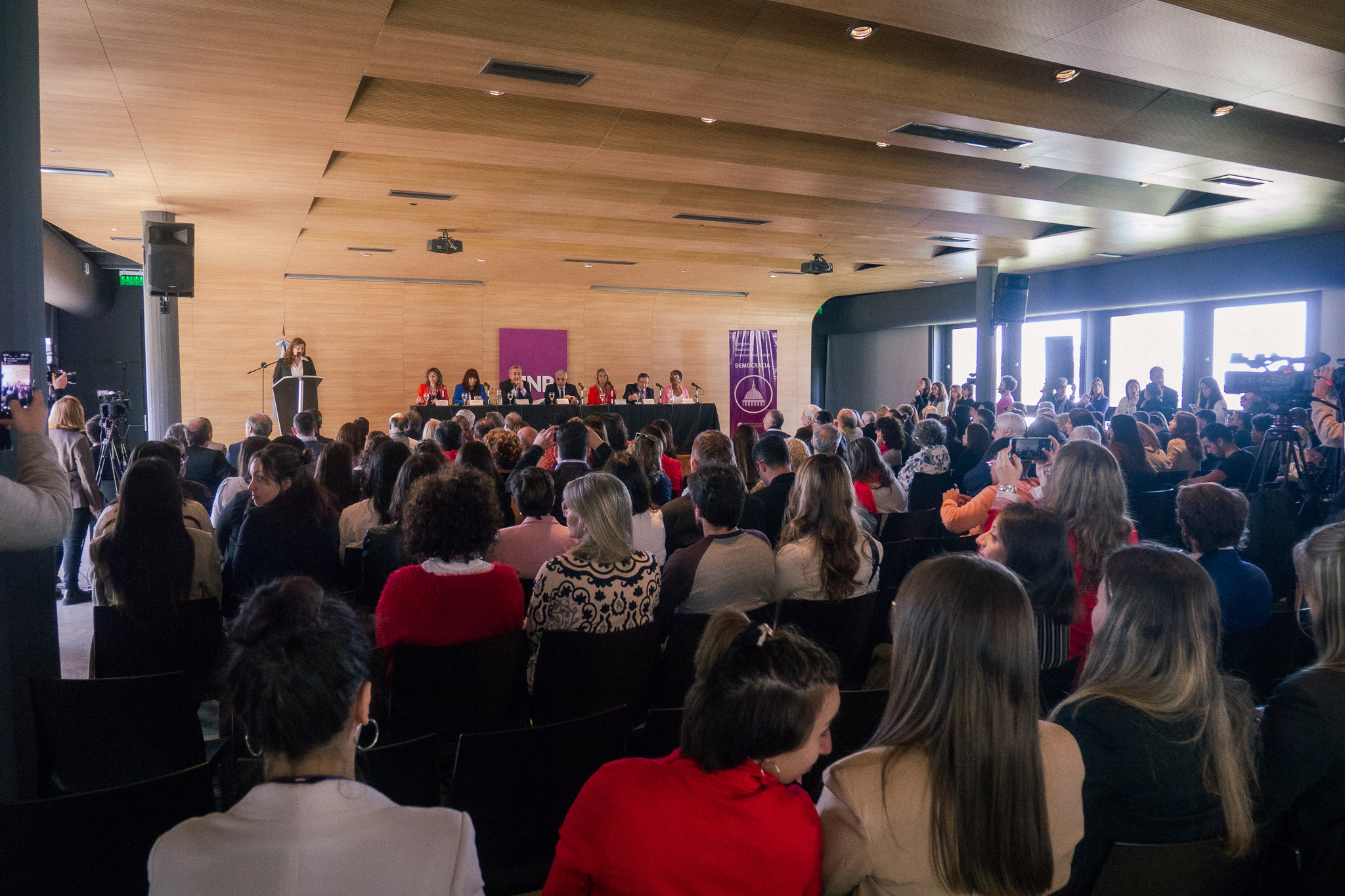Bienvenidos y bienvenidas al Congreso sobre Democracia - Facultad de ...