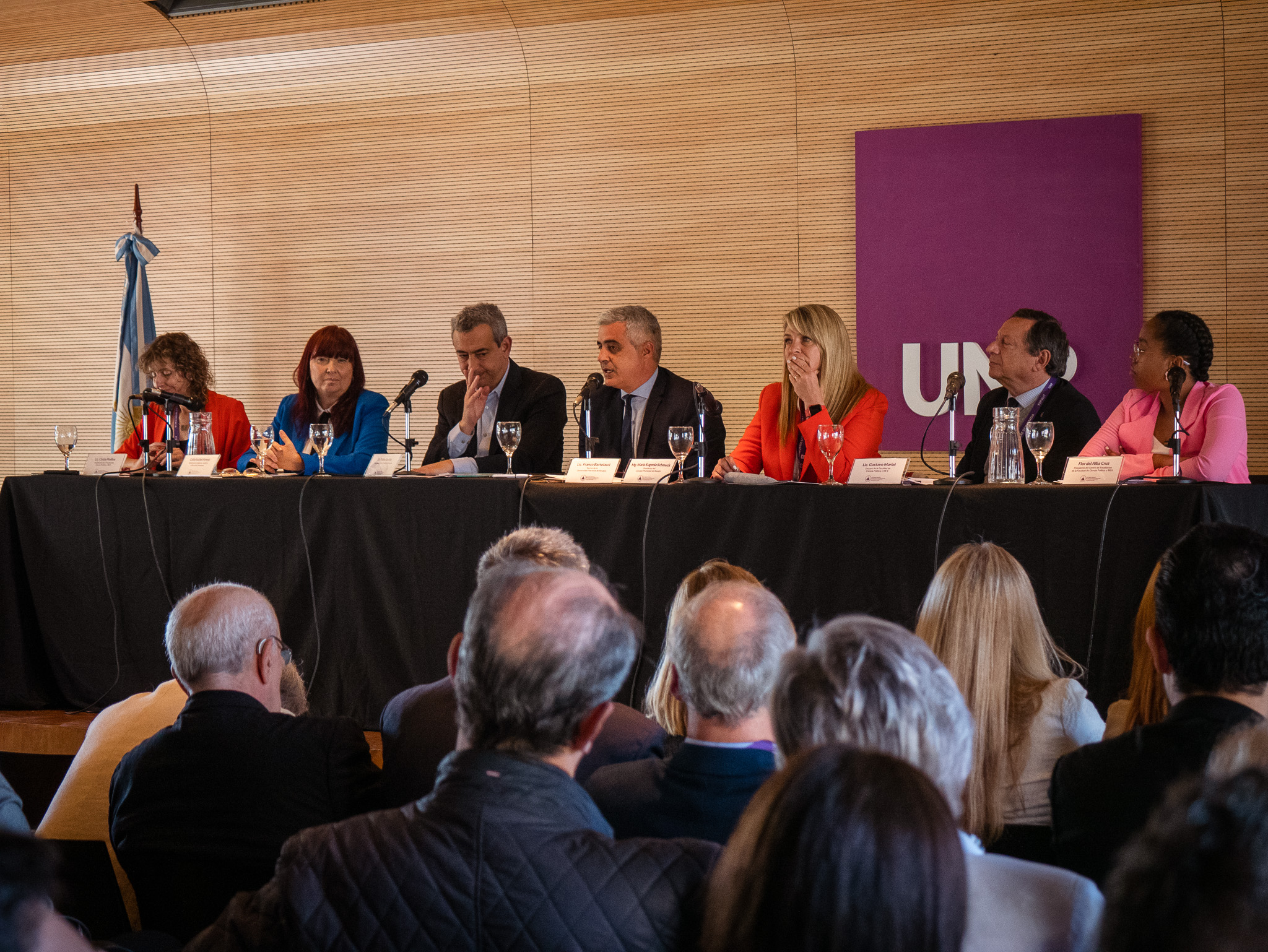 Bienvenidos y bienvenidas al Congreso sobre Democracia - Facultad de ...